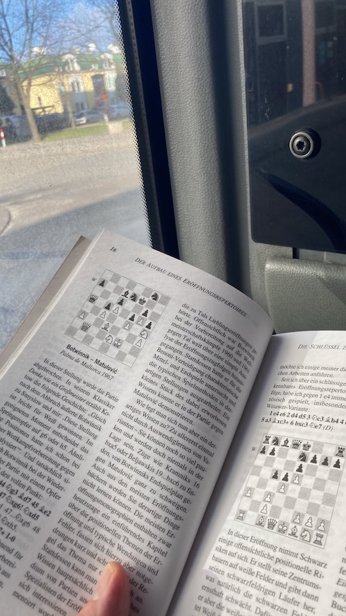 riding & learning Im Bus